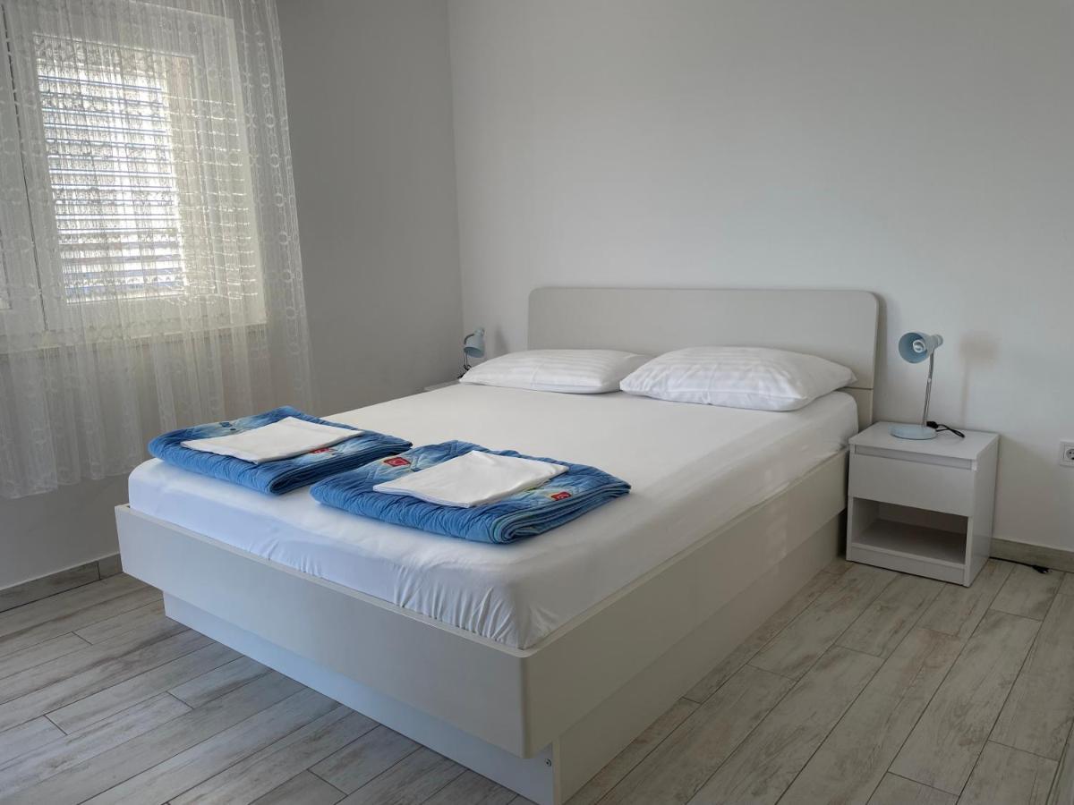 Apartment Maxim Primošten Εξωτερικό φωτογραφία