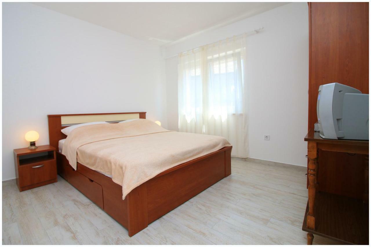 Apartment Maxim Primošten Εξωτερικό φωτογραφία